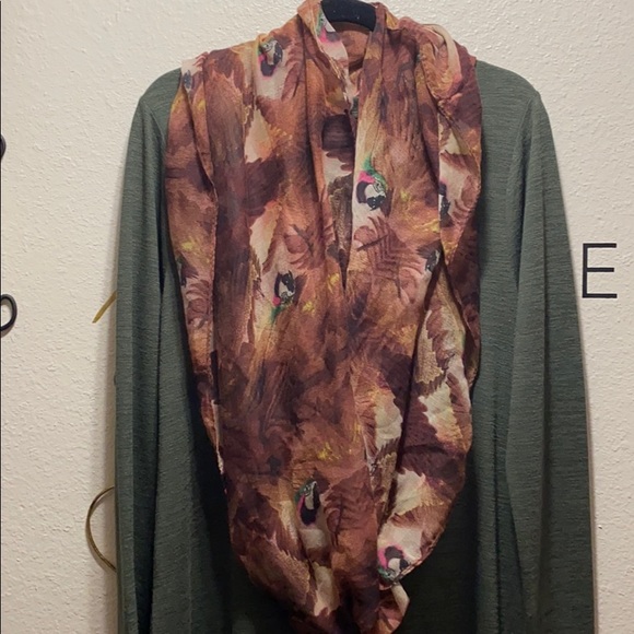 Accessories - 3 for 20 Scarf